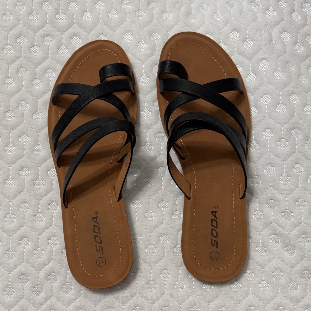 Soda Women's Black and Tan Strappy Sandals